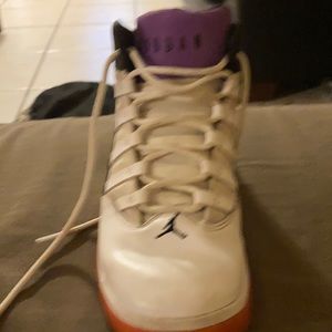 I am selling Jordans